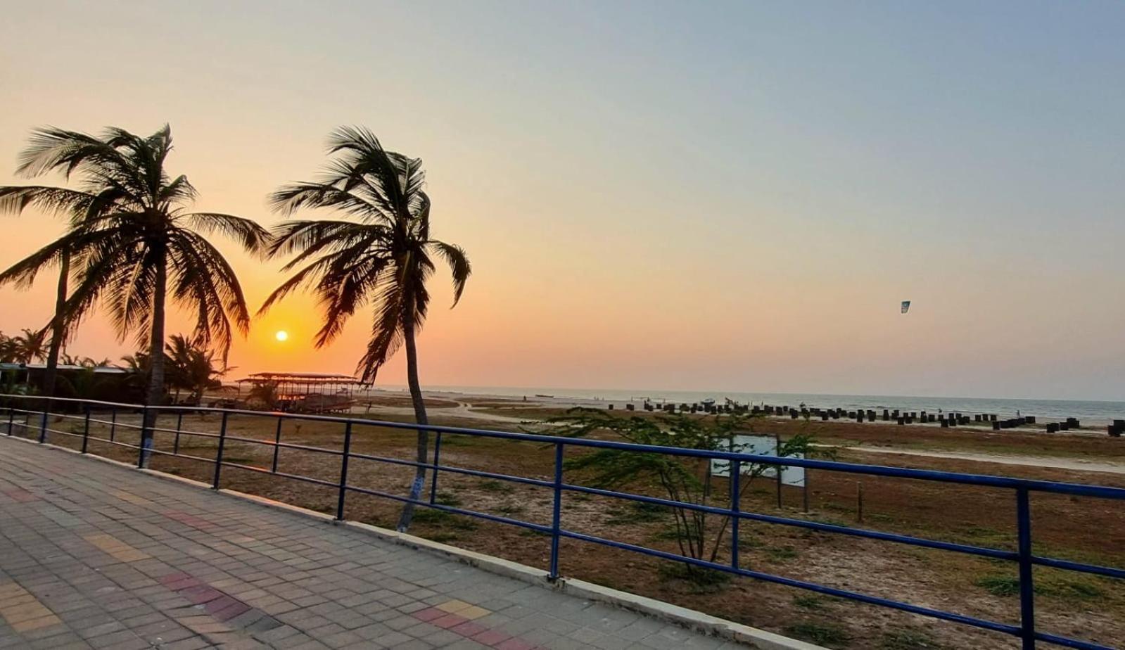 Luna Nueva Casa De Huespedes Riohacha Bagian luar foto